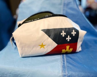repurposed recycled SAIL bag