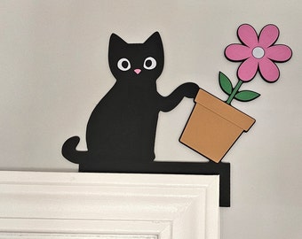 Cat and Flower Pot Door Frame Decoration: Playful Spring Decor