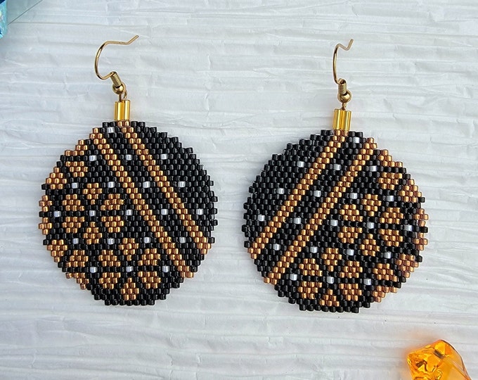 Sparkling, handmade beaded, Black and Gold, round flowered holiday dangle earrings for pierced ears, perfect for all your Holiday outing's.