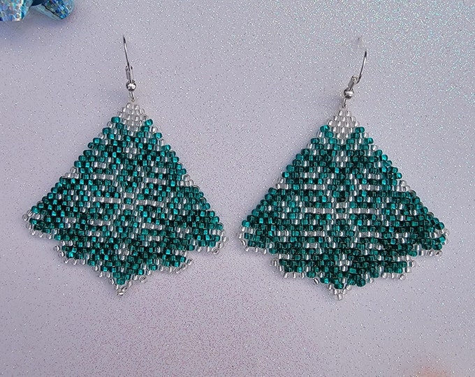 Sparkling, fan shaped Green and Crystal earrings for pierced ears, with a lacey looking Snowflake design perfect for the Holidays
