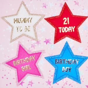 Feier Pin Abzeichen, Geburtstag Abzeichen, Geburtstag Pin Abzeichen, jedes Alter, jeder Text