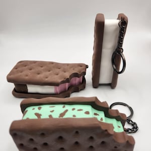 Ice Cream Sandwich Fidget Clicker Keychain | Cute Fidget Toy for Ice Cream Lovers |  Stress Relief Fidget Toy | 3D Printed PLA Clicker Toy