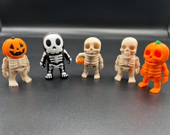 Articulating Skeleton Mini Figures – Halloween Pumpkin & Skull Toys, Spooky Desk Decor, Collectible Fidget Gift – Spooky Desk Gift