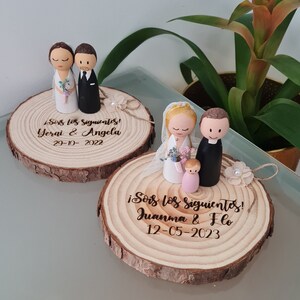 Regalos boda, sois los siguientes, topper pastel de boda familiar, muñecos de madera imagen 6