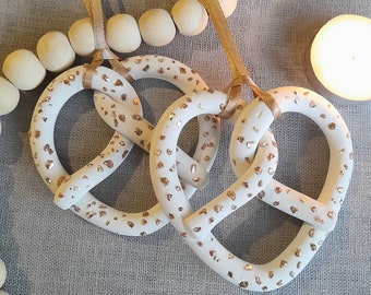 Clay White and gold large pretzel hanging mantelpiece decoration,ornaments,christmas decor, minimalistic,  rustic,  nordic,  scandi, baubles