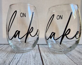 On LAKE time Wine glass