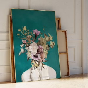 Arte de pared de mujer con cabeza de flor verde azulada, estampado botánico, cartel floral, maximalista, decoración de sala de estar grande, Giclée Aureous Original, arte turquesa