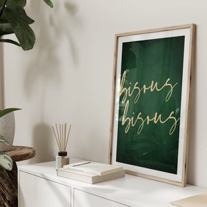 Bisous Bisous Kunstdruck · Grün und Gold Wandkunst · French Kiss · Dunkelgrüne Wandkunst · Smaragdgrünes Dekor · Schlafzimmer Dekor · Französisches Poster