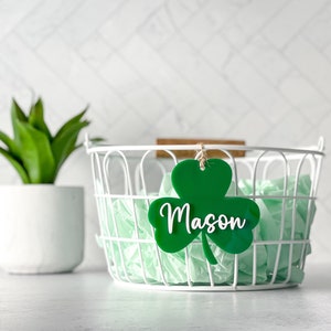Etiqueta de cesta del día de San Patricio, Etiqueta de cesta de trébol, Etiqueta de trébol personalizada, Etiqueta de regalo de trébol de acrílico personalizada, Etiqueta de regalo de trébol
