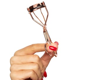 Rose Gold Eyelash Curler: Stainless Steel, Silicone Pads