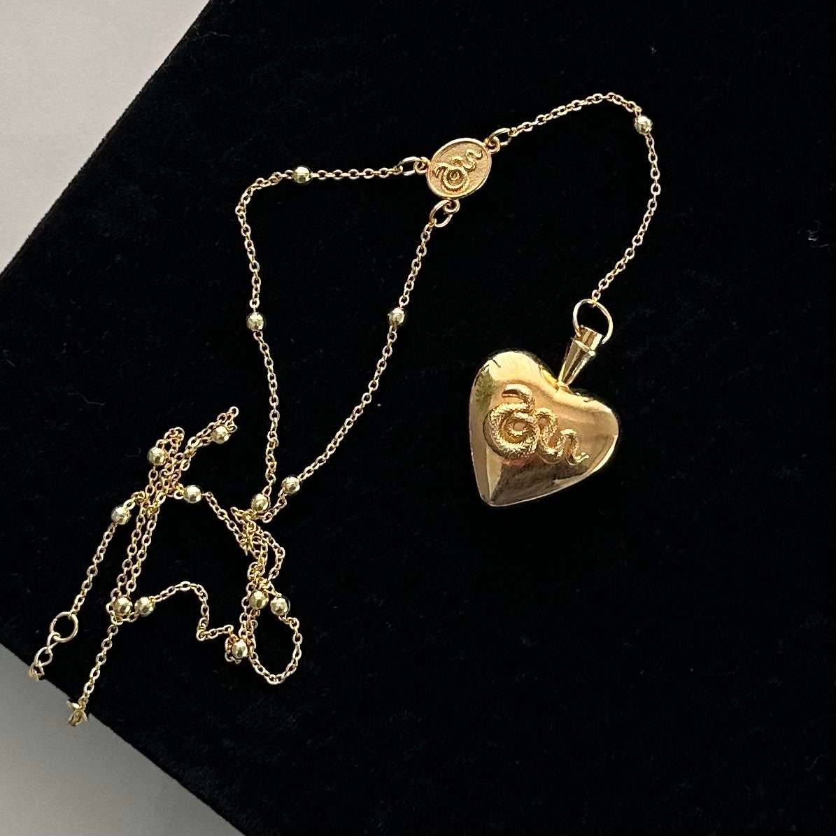PREORDER Lana Del Rey Heart Necklace Rosary with Spoon, Women's Fashion,  Jewelry & Organizers, Necklaces on Carousell