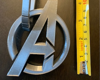 Avengers Logo - gift 3D printed - Avengers Fan 3D logo with printed carabiner