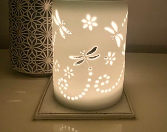 Ceramic Wax Melt Burner and Essential Oil Burner, Boxed, includes a free 5 block soy wax melts and tea light, Fragranced 100%