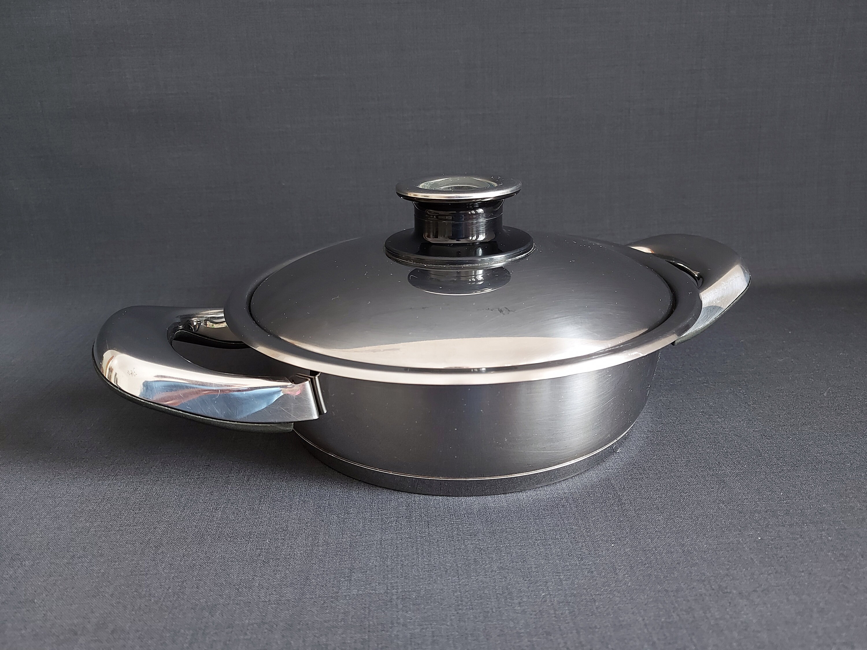DIEMELA Kochtopf flach_Garsystem_Hochwertig_Edelstahl_23 cm_1,5 Liter