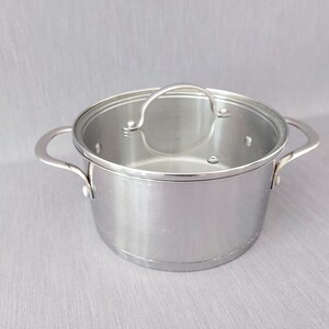Medelstor kastrull i rostfritt stål med glaslock, hög kvalitet, 21 cm, 2,5 liter, lämplig för induktionshäll