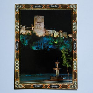 Postcard_Vue nocturne des tours de l'Alhambra_Granada_Spain_Undescribe_80s