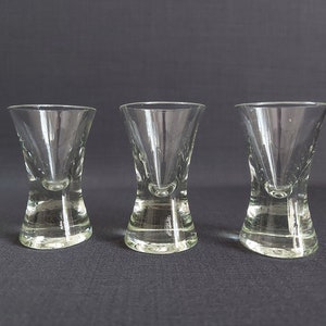 Shapely shot glasses_set of 3_vintage_handmade