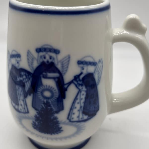 Vintage Porsgrund Norway Porcelain Christmas Mug 1972 “ Hark The Herald Angels Sing “