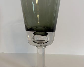 Vintage Krosno Smokey Gray Suspended Bubble Wine Glass – 12 oz Hand Blown Art Glass Goblet – 8.75” Tall Mid Century Style
