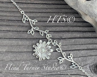 Silver Sunflower Bee Choker Necklace; Coquette Daisy Flower Fairy Princess Necklace; Cottage Core Aesthetic Jewelry; Gift for Her