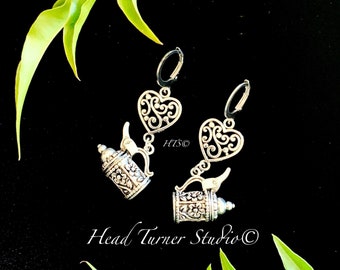 Boucles d'oreilles chope de bière Edelweiss ; Hypoallergénique ; argent antique ; bavarois ; Fleur de montagne alpine ; Dirndl Lederhosen ; Option levier Huggie