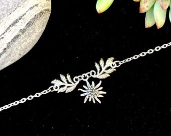 Silver Edelweiss Flower Necklace: Dainty Alpine Botanical Jewelry