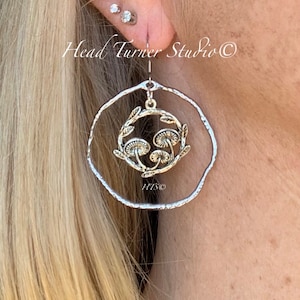 Pendientes de setas de hadas: joyería botánica de estilo cottagecore de plata antigua