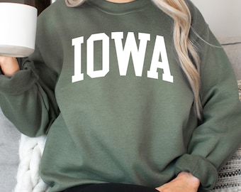 Iowa Sweatshirt, Iowa Sweater, Iowa Mama Gift, Iowa Gifts, Iowa Mom Sweater, Sweatshirt, Iowa Crewneck, Women's Sweatshirt, Gift for Her