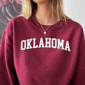 Oklahoma Sweatshirt, Oklahoma Lover Sweatshirt, Oklahoma Mama Sweaters, Oklahoma Gift for Her, Cute Oklahoma Shirt, Oklahoma Mom Sweatshirt