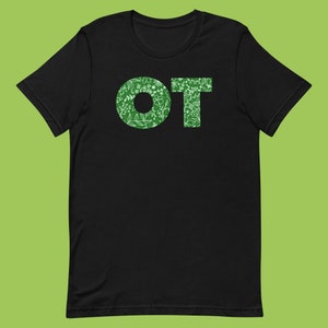 OT (緑) シャツ | 作業療法士 | OT ギフト | OT グッズ | 作業療法士グッズ | 特別教育ギフト