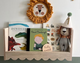 Scalloped wall mounted Montessori book shelf - Single
