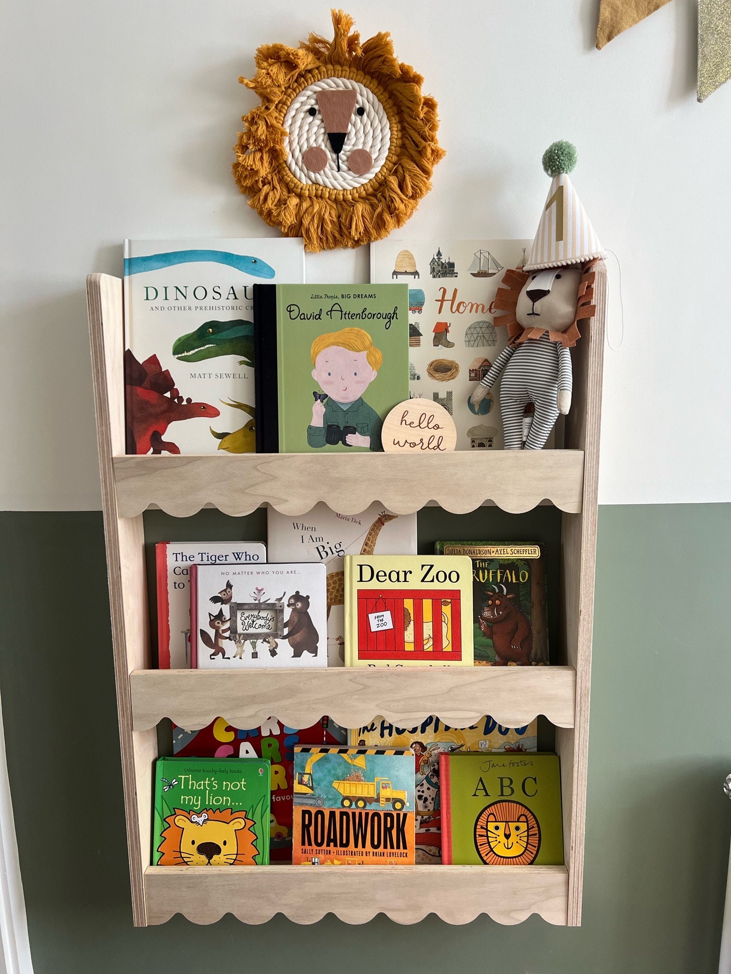 Scalloped Wall Mounted Montessori Book Shelf Triple 