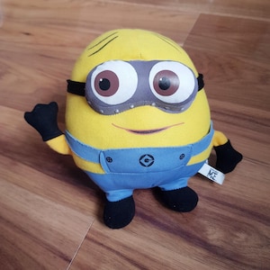Despicable Me Minion Dave Plush Soft Stuffed Minions Toy Factory Rare Yellow Doll Animal