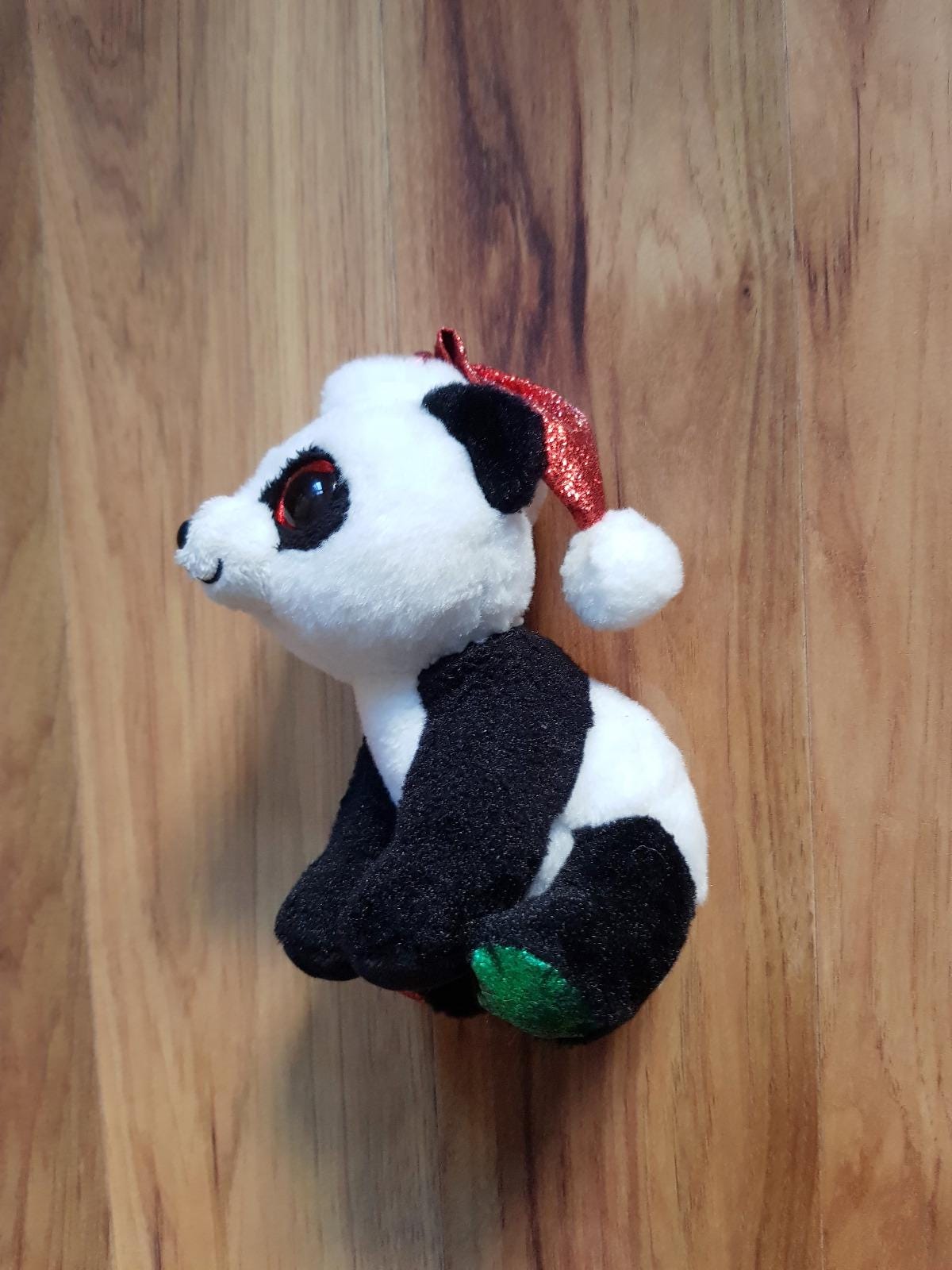 Claire's Ty Beanie Boo – Kleiner Pandy Claus Der Panda, Plüschtier, 15 Cm, Schwarz