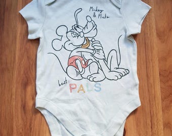 Body à manches courtes Mickey et Pluto, meilleurs amis, Disney Baby Primark, turquoise pastel, taille 12/18 mois, 86 cm, en coton