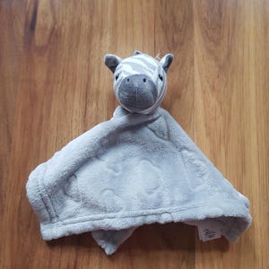 Piumino Zebra Grigio Sonaglio Grigio Primark Baby Nuvole Morbido Giocattolo Coperta Coperta Comfort Ciuccio Carino Peluche Orsetto
