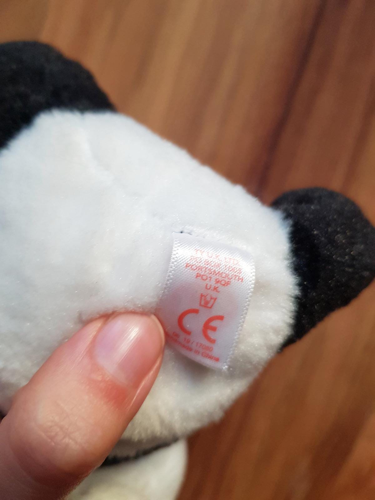Claire's Ty Beanie Boo Pandy Claus – Plüschtier Panda, Schwarz, 15 Cm, Geburtstag 6. Dezember