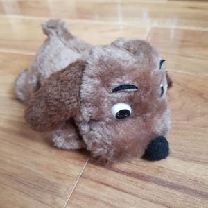 Dakin & Co Brown Mini Drooper Dog Vintage 1973 Ground Nutshell Filled Rare Puppy Plush Stuffed Toy Animal Lying Down