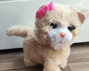 Hasbro Electronics Furreal Friends Yellow Kitten Cat WORKS Jumps