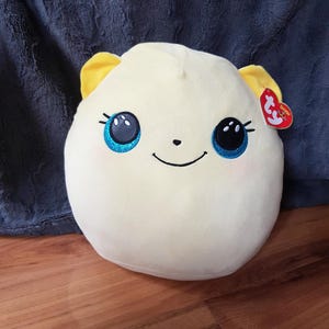 Stor Buttercup The Bear ljusgul Ty The Squish-a-Boo-kollektionen plyschleksak Squish A Boos gosedjur sällsynt Squishy NWT pappersetiketter