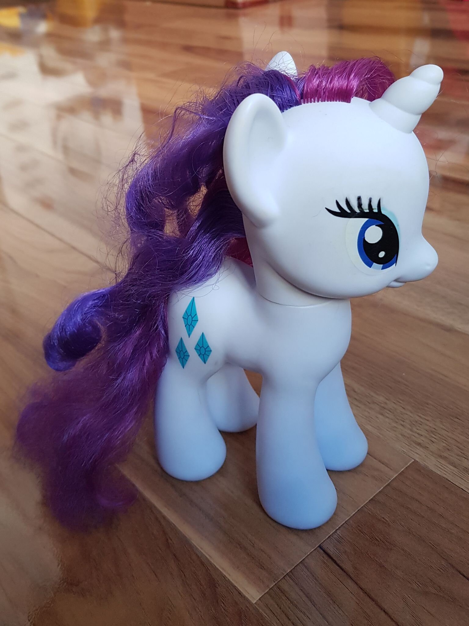 My Little Pony MLP Toy Unicorn Rarity Purple White Diamonds