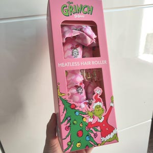 Grinchen Dr. Seuss Rosa Hårrulle Set Hårspänne Scrunchies Jul God Grinchmas Santa Sinsay Rare NWT