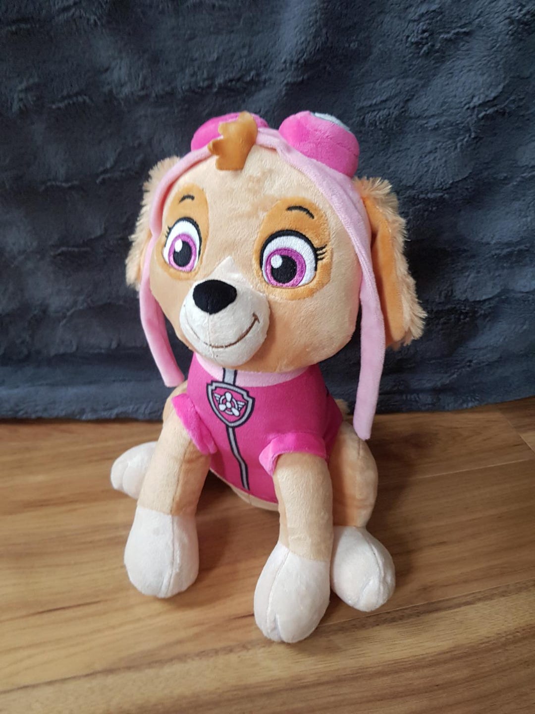 Peluche de Skye de la Patrulla Canina sentado de Primark, color