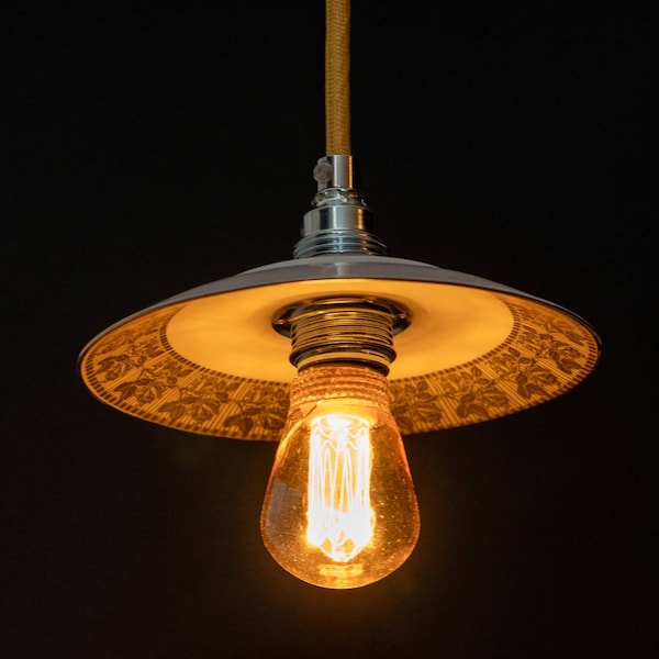 Handgemachte Tassenlampe