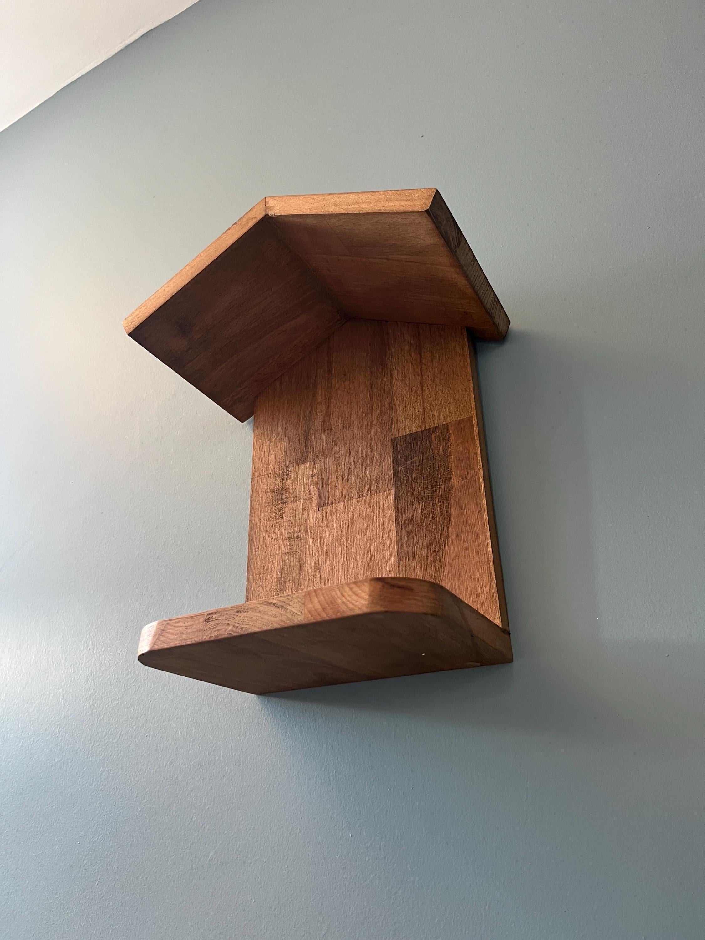 Montessori Shelf Gift For Toddlers - Solid Wood Birdhouse Style Wall Rack Kids' Books, Minimalist Floating Reading Corners