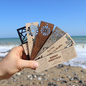 Customized Wooden Bookmark with Tassel: Laser Engraved Gift for Bookworms, Readers & Literature Enthusiasts, Unique Reading Accessory