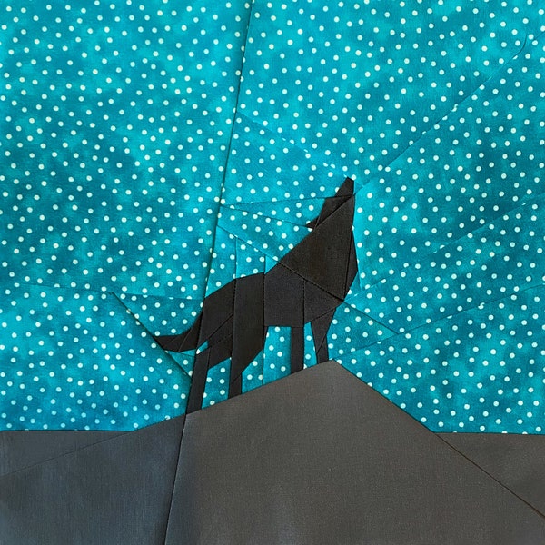 Animal Quilt Pattern, Wolf, Foundation Paper Piecing Pattern, PDF Sewing Pattern, Wolf FPP, Easy Quilting Pattern, Silhouette Wolf Moon Howl