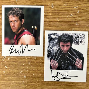 Arte de pared Polaroid de JACKMAN y REYNOLDS con firma impresa, Polaroid de celebridades, Hugh Jackman, Ryan Reynolds