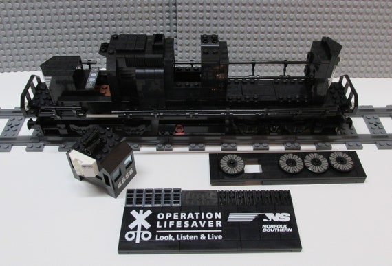 Custom Train Norfolk Southern GP40 Life Saver Engine 