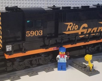 Custom Train Rio Grande GP9 Engine "Please Read Description"